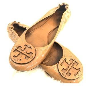 Gorgeous tan Tory Burch ballet flats
